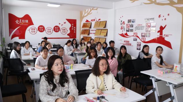 扇舞古韻，文化沁心——潤澤書院舉辦DIY團扇文化藝術體驗活動